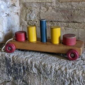 Vintage Colorful Retro Wooden Holgate Pull Toy